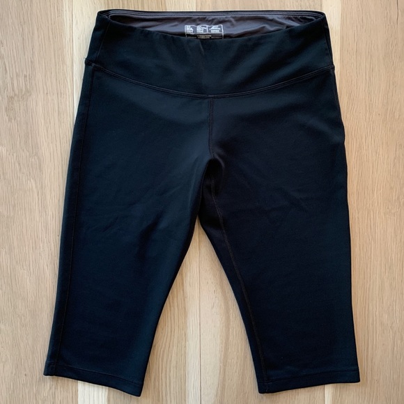 New Balance Capris - Picture 1 of 4